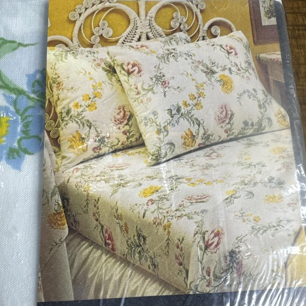 Vtg NOS 80s Pastel Floral Sears WIMBLEDON +‎ Solid Blue Pillowcases Cottagecore